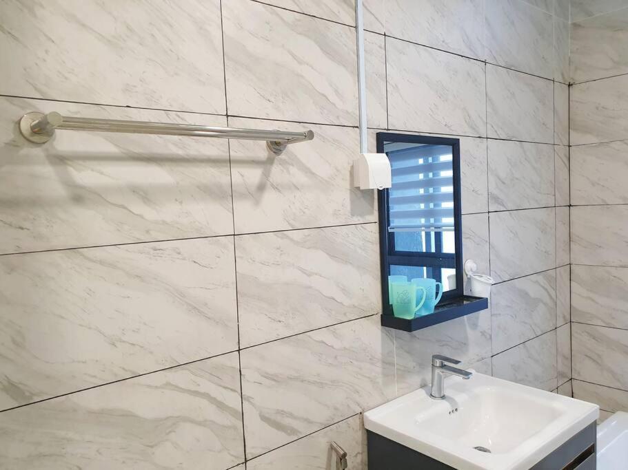 Seaview#Warmth#Netflix#Privatebathtub#Seasideluxurycondo#Imperioresidence Malacca Exterior foto